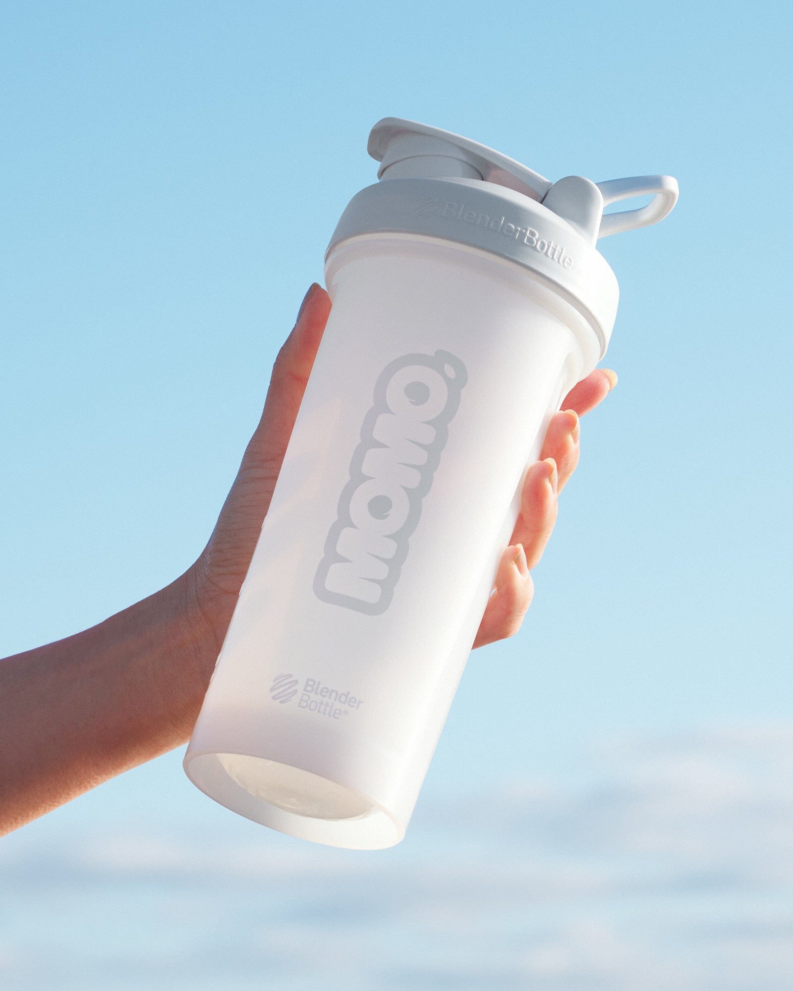 Shaker Bottle | 28oz | White
