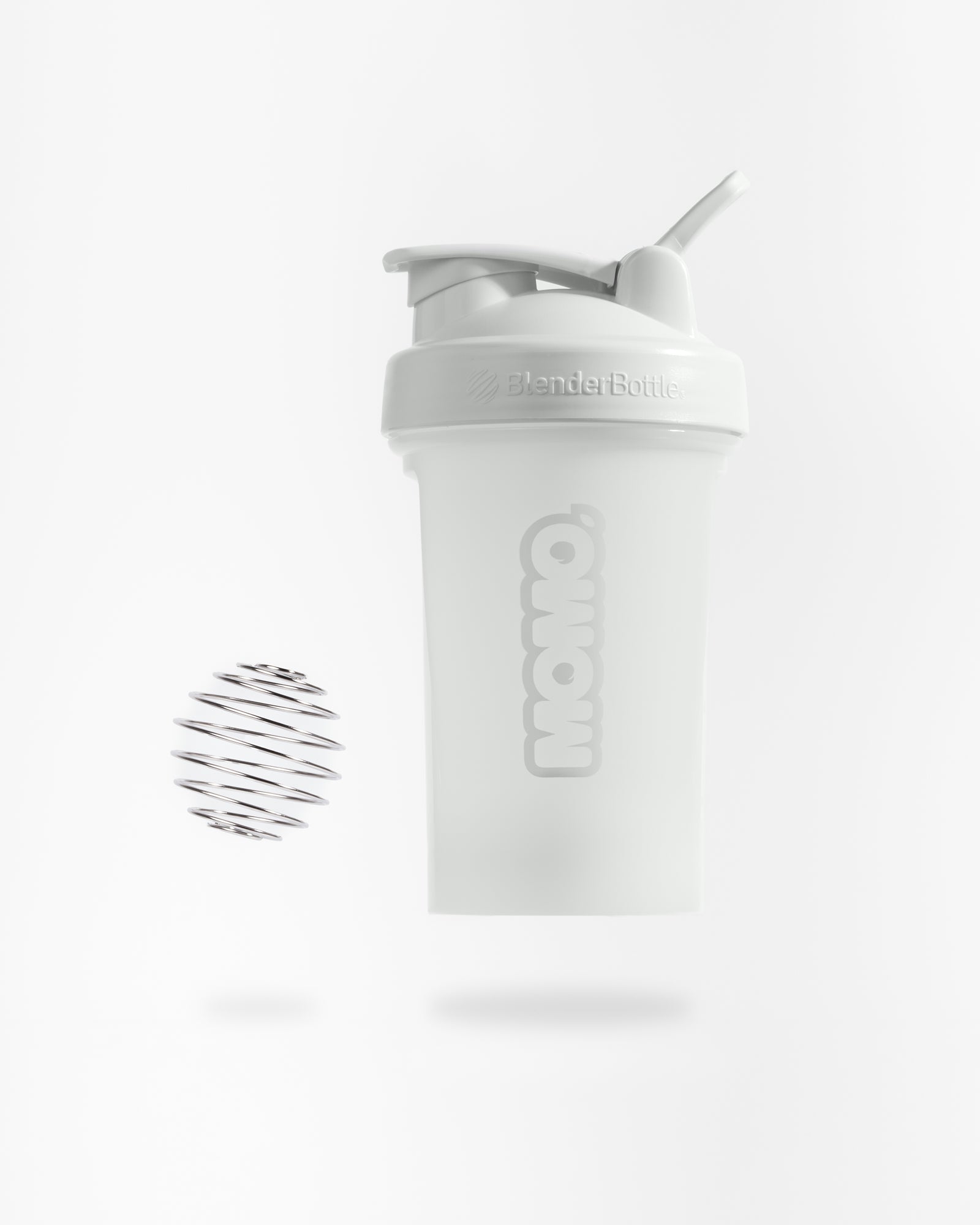 MOMO 20oz White BlenderBottle with wire whisk